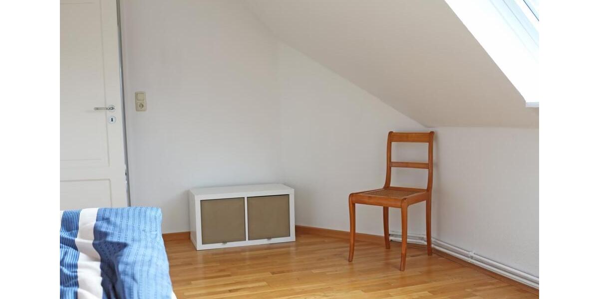 Dachgeschoßwohnung Laboe - 4 Zimmer, 75 m&sup2;, 1.250&euro; | Angebot:24352747