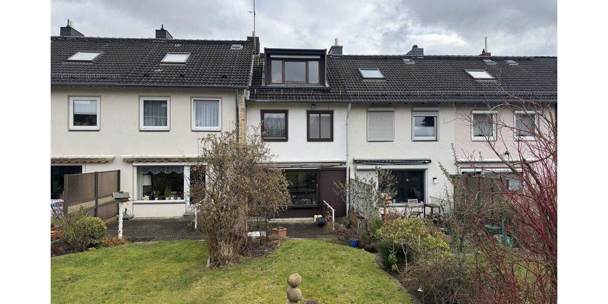Reihenmittelhaus Kiel Hasseldieksdamm - 4 Zimmer, 103 m&sup2;, 299.000&euro; | Angebot:23935844