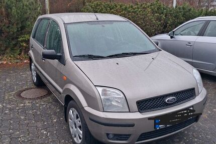 Ford Fusion 59.000 km 2.990 € Neumünster 24537