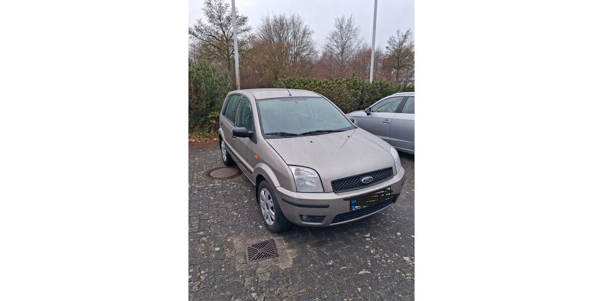 Ford Fusion 59.000 km 2.990 € Neumünster 24537