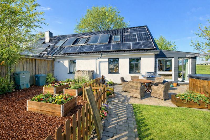 Modernisiertes Familienhaus mit viel Platz zum Leben und moderner Energietechnik - Einfamilienhaus Damendorf | Angebot:25381226