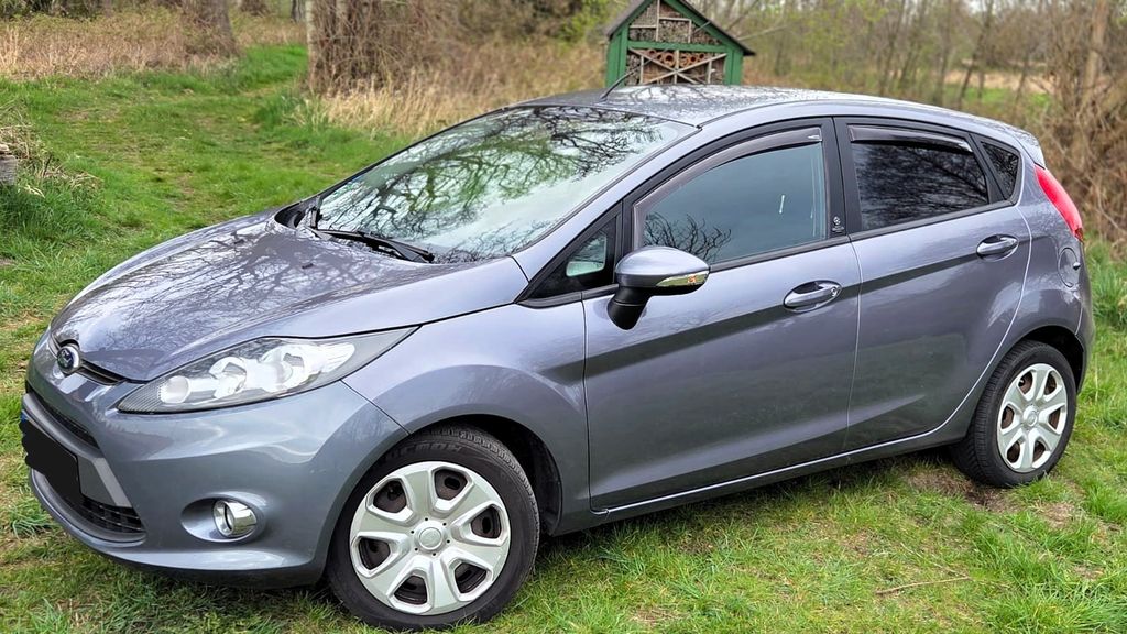 Ford Fiesta 141.680 km 4.700 &euro; Timmaspe 24644