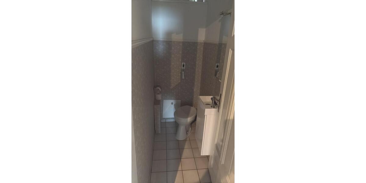 Dachgeschoßwohnung Kiel Wik - 5 Zimmer, 139 m&sup2;, 1.650&euro; | Angebot:26678332