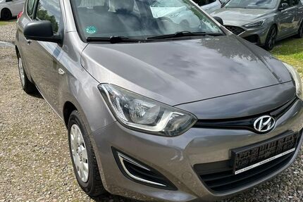 Hyundai i20 131.000 km 3.999 &euro; Kiel 24145