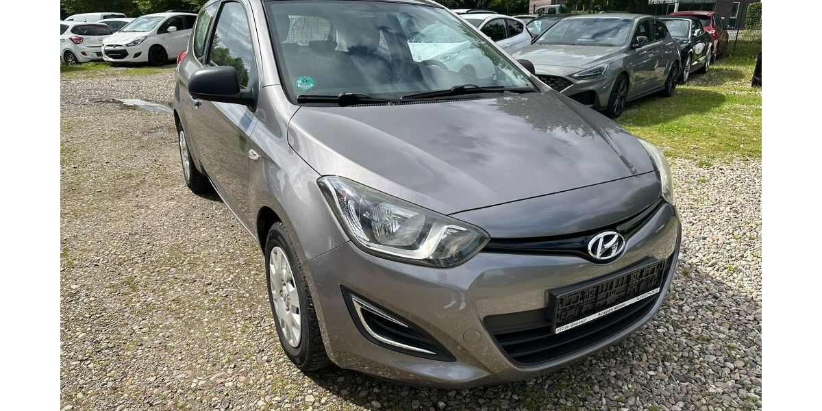 Hyundai i20 131.000 km 3.999 &euro; Kiel 24145