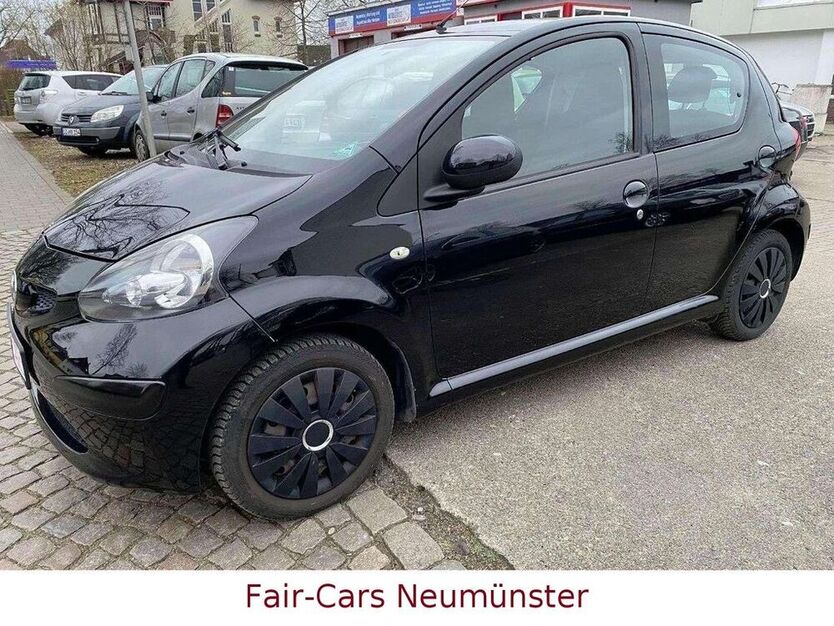 Aygo (X)