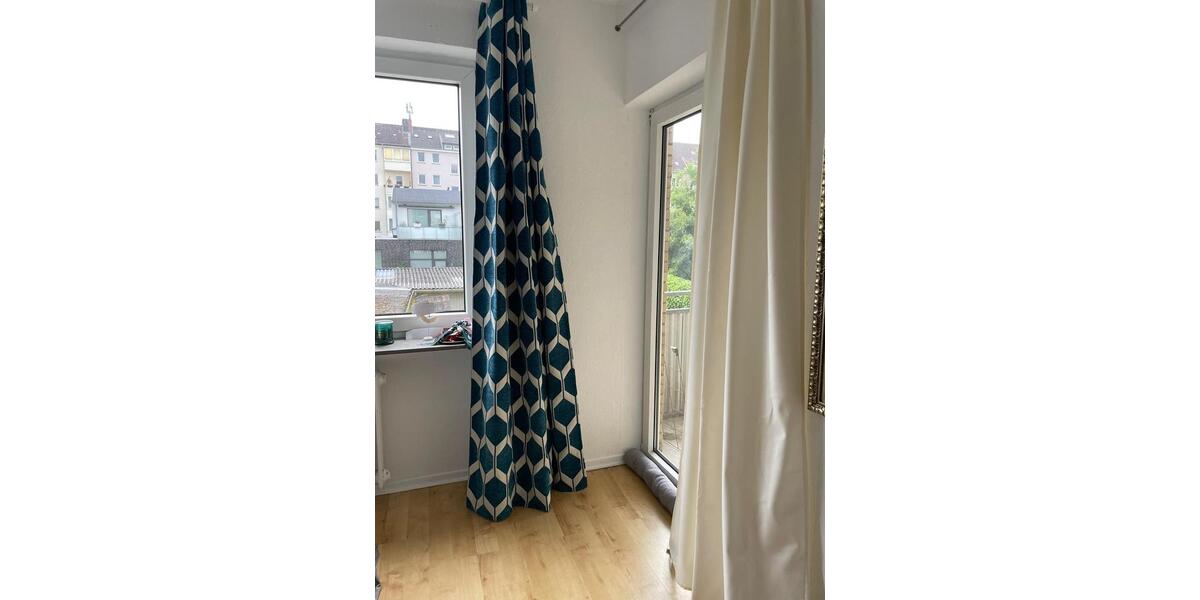 Etagenwohnung Kiel Ravensberg - 4 Zimmer, 90 m&sup2;, 1.200&euro; | Angebot:25270667
