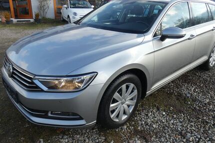 VW Passat Variant 159.000 km 10.499 € Kiel 24145