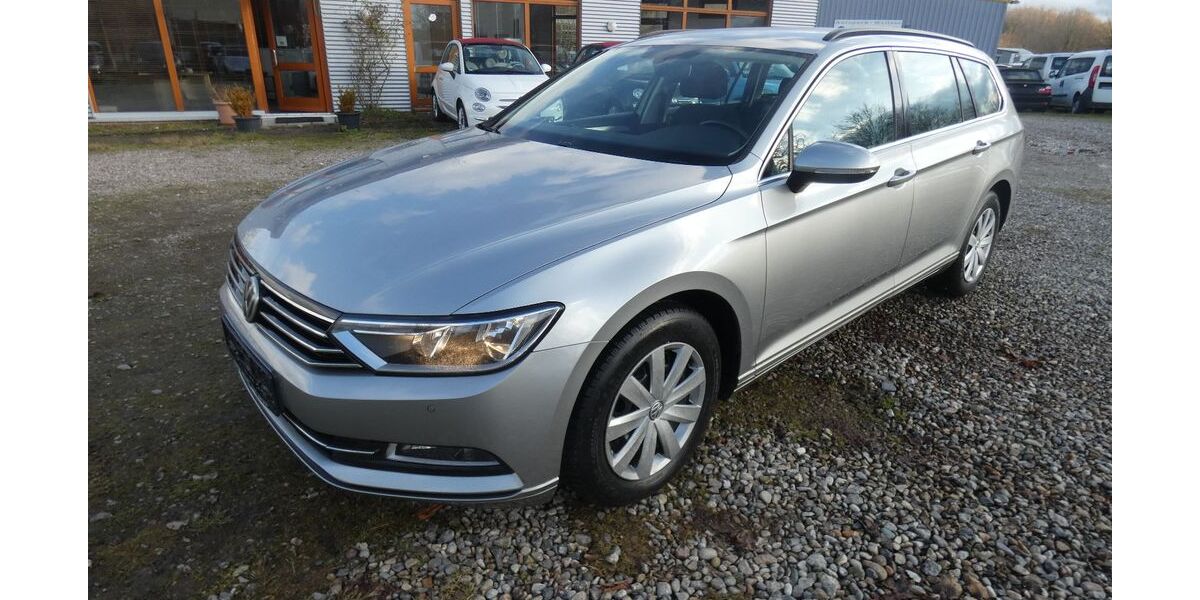 VW Passat Variant 159.000 km 10.499 € Kiel 24145