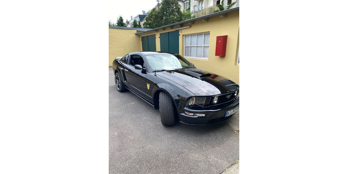 Ford Mustang 45.000 km 23.000 &euro; Kiel 24105