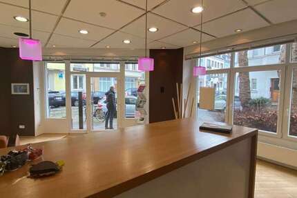 Einzelhandel in Düsseldorf 1.995 € 50 m²