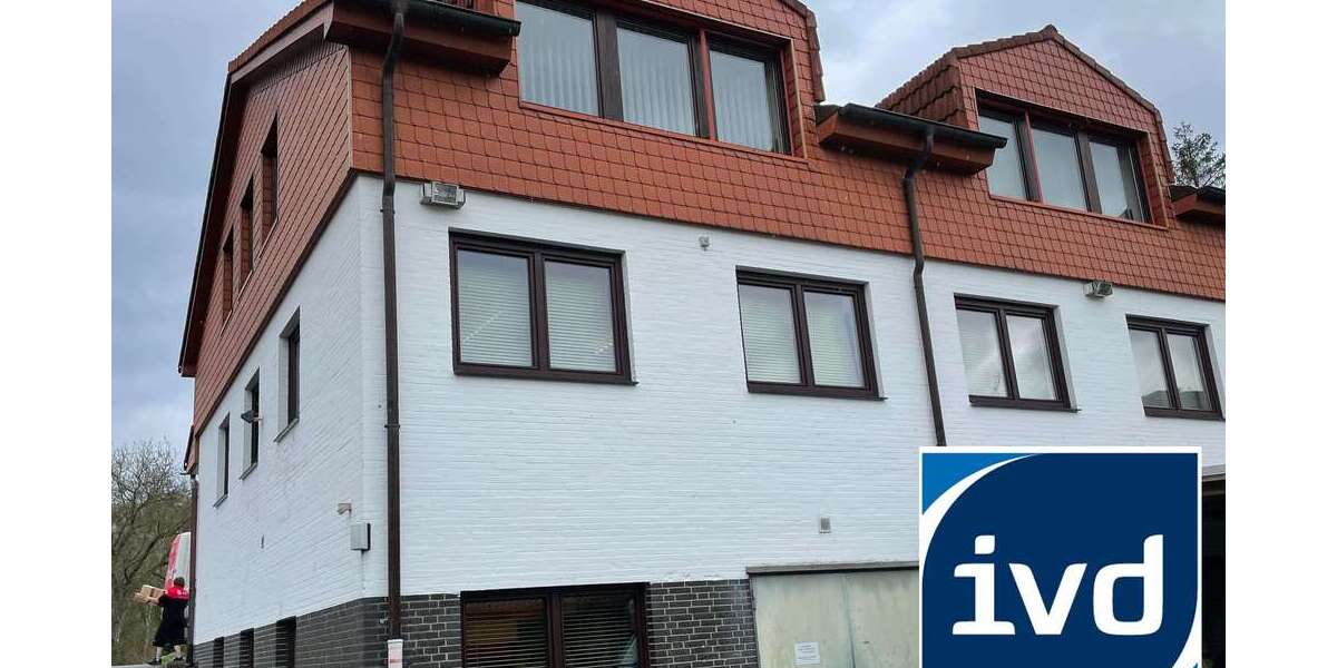 Etagenwohnung Kiel Russee - 3 Zimmer, 120 m&sup2;, 1.490&euro; | Angebot:23474683