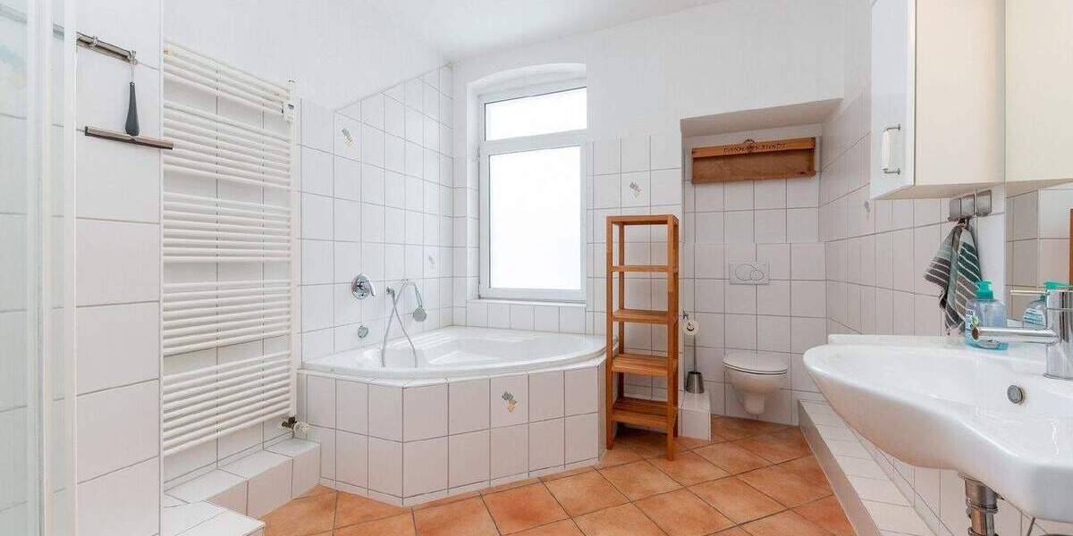 Etagenwohnung Kiel Südfriedhof - 4 Zimmer, 94 m&sup2;, 420.000&euro; | Angebot:25796411
