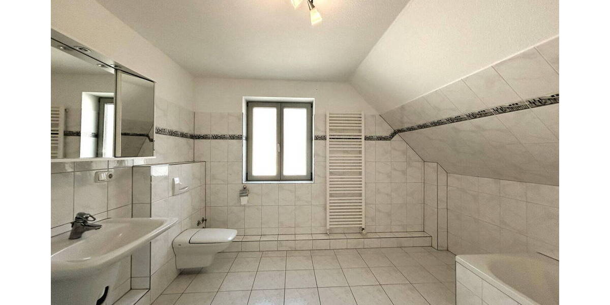 Mehrfamilienhaus, Wohnhaus Mönkeberg - 7 Zimmer, 323 m&sup2;, 695.000&euro; | Angebot:26417632