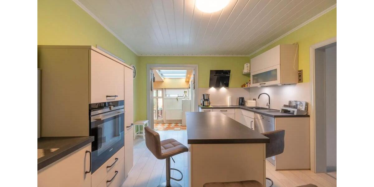 Erdgeschoßwohnung Emkendorf - 3 Zimmer, 150 m&sup2;, 1.500&euro; | Angebot:26533005