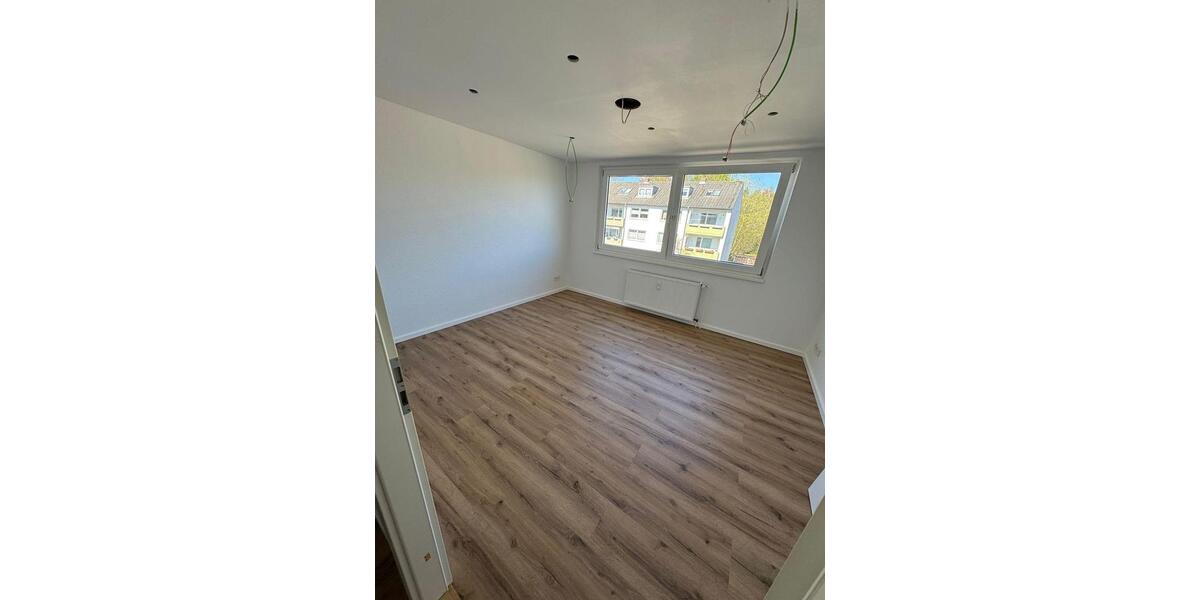 Etagenwohnung Kiel Friedrichsort - 4 Zimmer, 88 m&sup2;, 1.000&euro; | Angebot:26287669