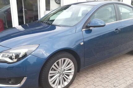 Opel Insignia 76.587 km 7.999 &euro; Neumünster 24536