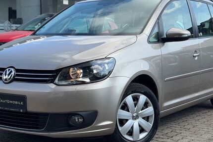 VW Touran 238.775 km 7.490 &euro; Neumünster 24536