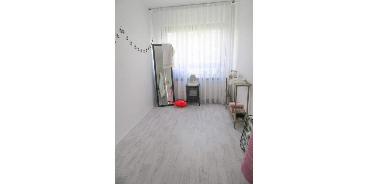 Etagenwohnung Preetz - 3 Zimmer, 65 m&sup2;, 165.000&euro; | Angebot:24775322