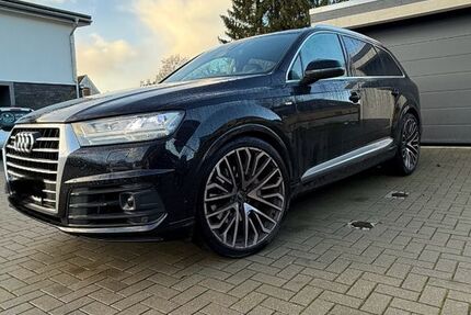 Audi Q7 173.000 km 27.500 &euro; NEUMÜNSTER 24539