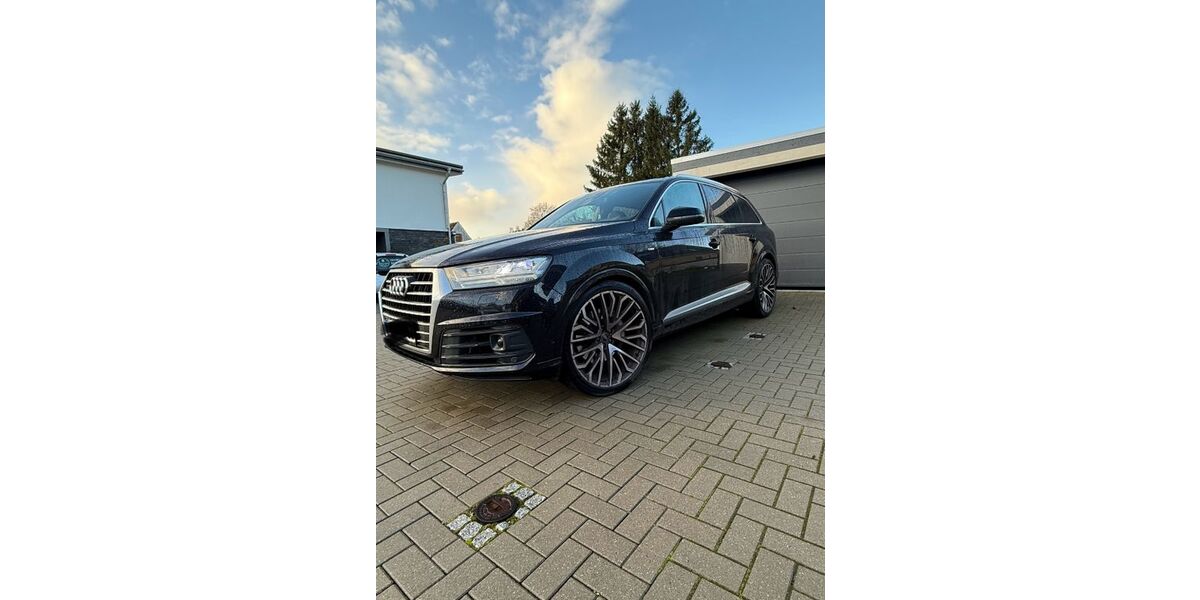 Audi Q7 173.000 km 27.500 &euro; NEUMÜNSTER 24539
