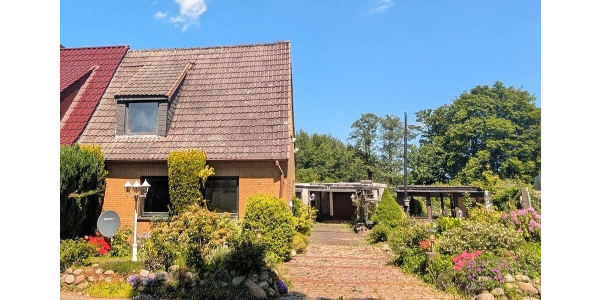 Doppelhaushälfte Bornhöved - 3 Zimmer, 102 m&sup2;, 149.000&euro; | Angebot:26711199