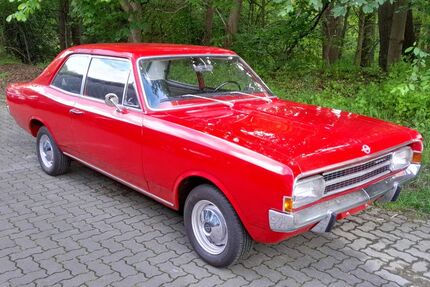 Opel Rekord 84.000 km 7.950 &euro; Felde 24242