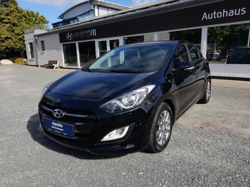 i30