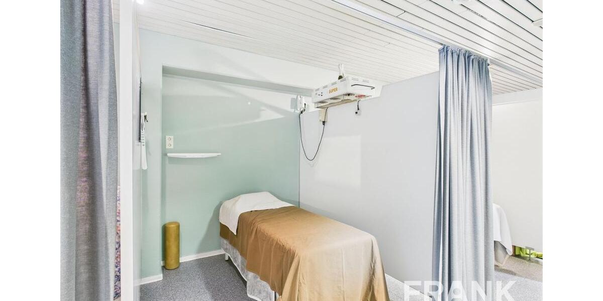 Praxisfläche Tattoostudio Kosmetik in Kiel-Gaarden, 1. OG, Aufzug vorhanden zimmer