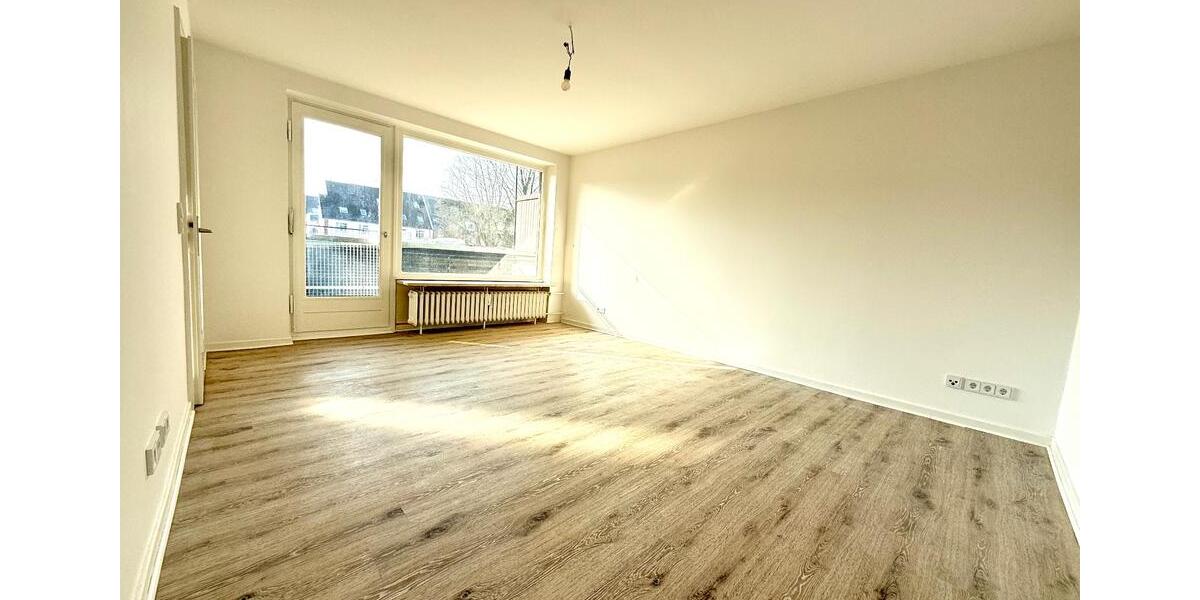 Etagenwohnung Kiel Wik - 1 Zimmer, 30 m&sup2;, 330&euro; | Angebot:25640653