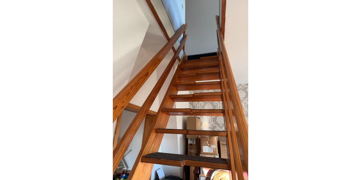 2,0 Dachgeschoss Wohnung zwei Ebenen v. privat 2 zimmer