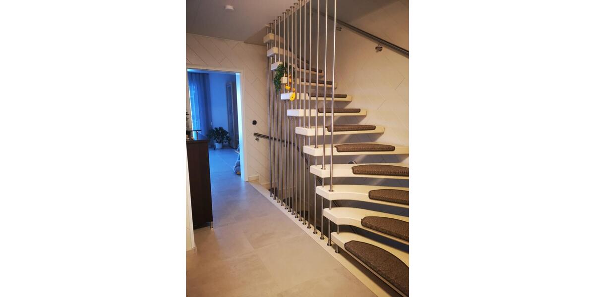 Vollunterkellertes Reihenmittelhaus mit separater Garage 4 zimmer