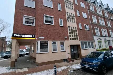 Wohnung Kiel Gaarden-Ost - 2 Zimmer, 52 m&sup2;, 900&euro; | Angebot:24838903