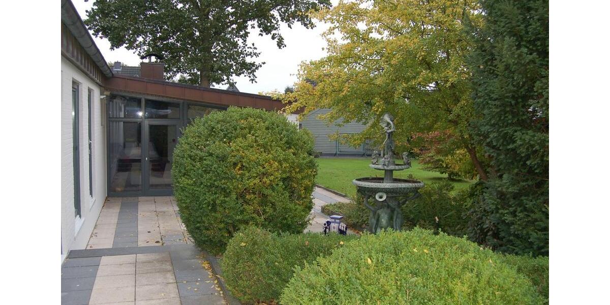 Erdgeschoßwohnung Bredenbek - 6 Zimmer, 192 m&sup2;, 1.680&euro; | Angebot:26074586