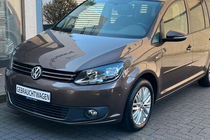 VW Touran 147.750 km 11.890 &euro; Kiel 24159