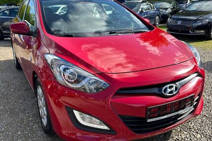 Hyundai i30 107.000 km 6.450 &euro; Kiel 24145