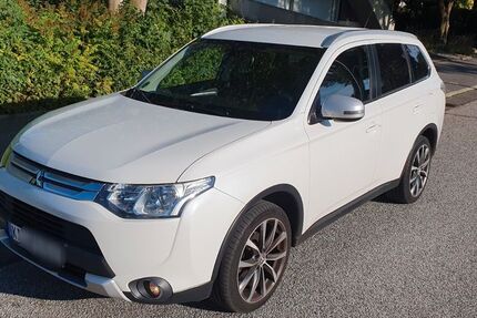 Mitsubishi Outlander 187.000 km 9.200 &euro; Kiel 24109