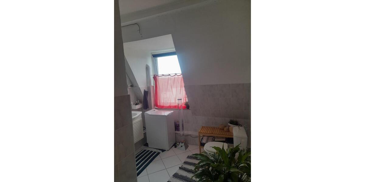 Dachgeschoßwohnung Kiel Wik - 2 Zimmer, 55 m&sup2;, 700&euro; | Angebot:25081745