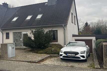 Haus zum Kaufen in Kiel Pries 195.000 € 127.5 m² 4 zimmer