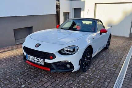 Abarth 124 Spider