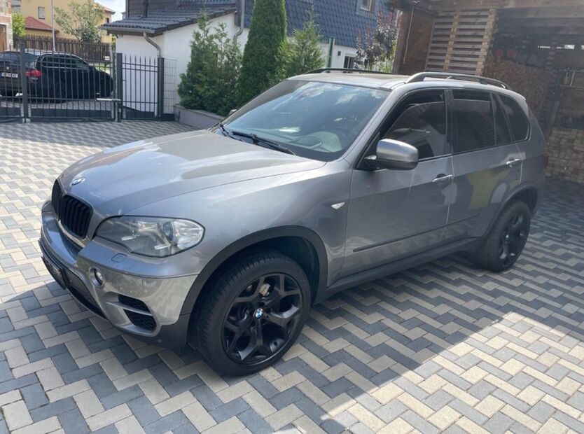 BMW X5 223.738 km 14.300 € Kiel 24103