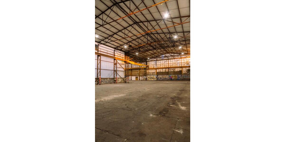 Lagerhalle - Gewerbehalle 2.000 m² in Kiel Zentrum - LKW geeignet zimmer