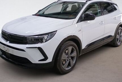 Opel Grandland (X) 12.987 km 26.950 € Neumünster 24536