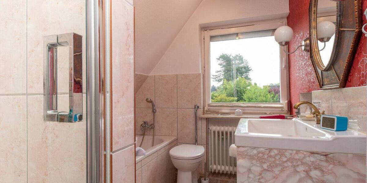 Einfamilienhaus Neumünster Einfeld - 5 Zimmer, 152 m&sup2;, 465.000&euro; | Angebot:26824582
