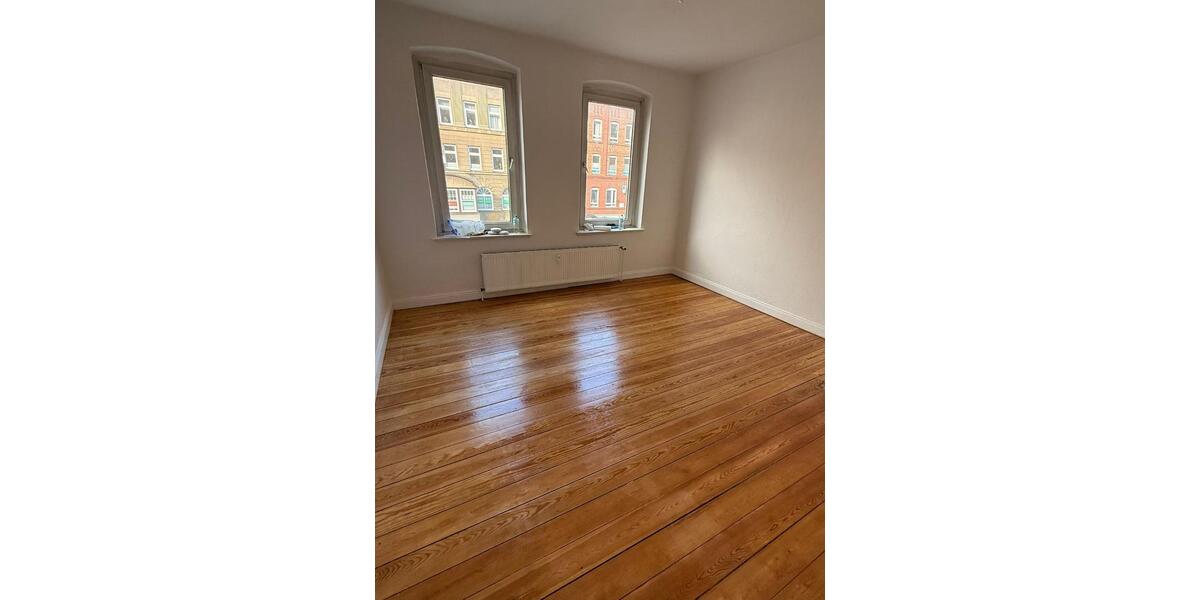 2 Zi Whg,Ravensberg Balkon Terrasse Holzboden EBK, Waschmasch Ceranherd 2 zimmer