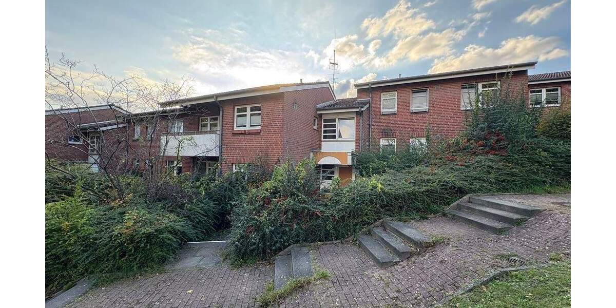 Gepflegte 2-Zimmer-Wohnung mit sonniger Loggia in Kiel-Dietrichsdorf - jetzt investieren! 2 zimmer