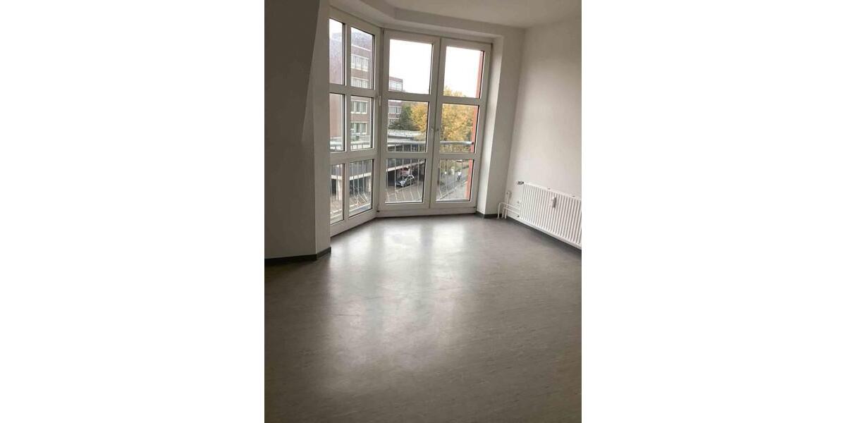 Dachgeschoßwohnung Kiel Gaarden-Ost - 3.5 Zimmer, 88 m&sup2;, 784&euro; | Angebot:26096396