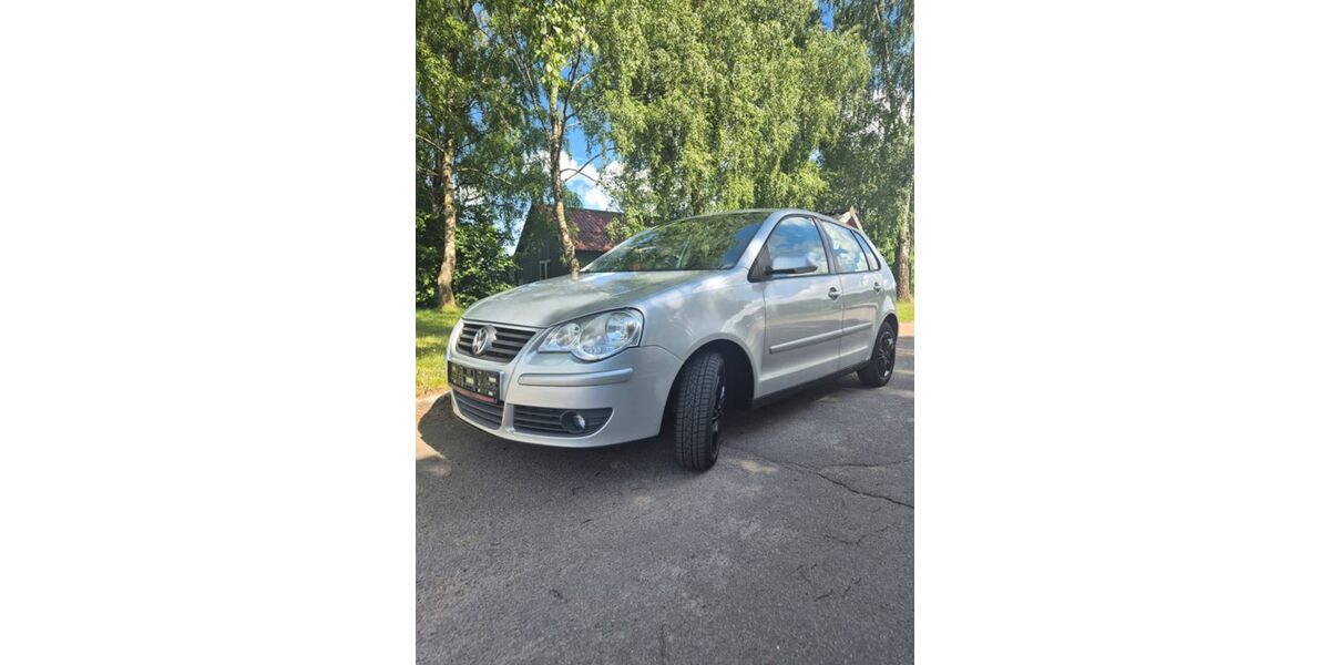 VW Polo 141.094 km 1.999 &euro; Neumünster 24537
