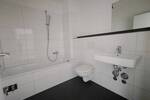 NEU*NEU*NEU*: modernisierte 3 Zimmer + Balkonblick ins Grüne, neue Einbauküche, Gäste-WC, Aufzug