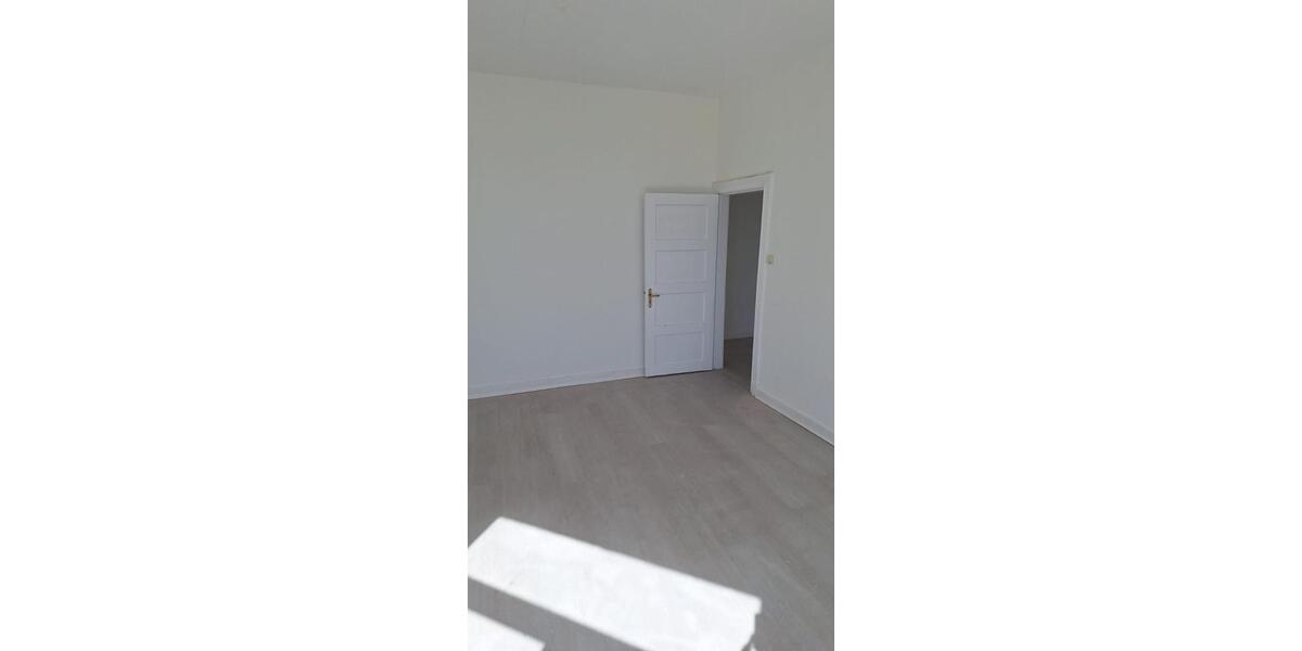 Etagenwohnung Neumünster - 4 Zimmer, 102 m&sup2;, 1.020&euro; | Angebot:26546962